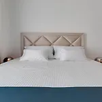 Diamond Two Bedroom Apartment